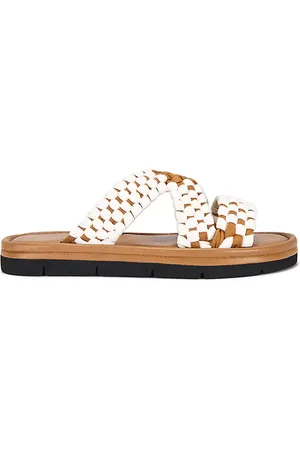 Free People Sandalia tejida waters edge en color bronce talla 10 en - Tan. Talla 10 (también en 6, 6.5, 7, 7.5, 8