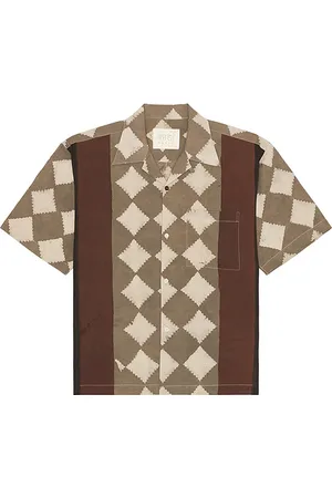 Kardo Camisa rohit en color taupe talla M en - Taupe. Talla M (también en S, XL/1X).