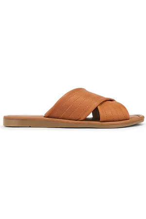 Seychelles Sandalias courage en color bronce talla 10 en - Tan. Talla 10 (también en 6, 6.5, 7, 7.5, 8, 8.5, 9, 9.5).