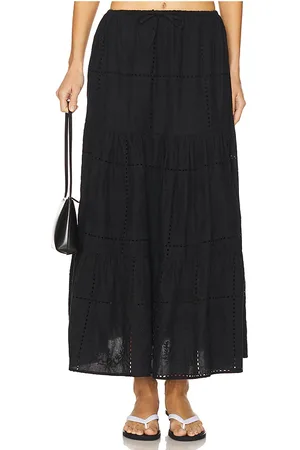 WeWoreWhat Falda midi con ojales en color negro talla L en - Black. Talla L (también en M, S, XL, XS, XXS).