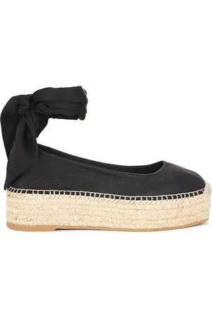 Free People Alpargata cruzada starboard en color talla 37 en - Black. Talla 37 (también en 38, 39, 40, 41).