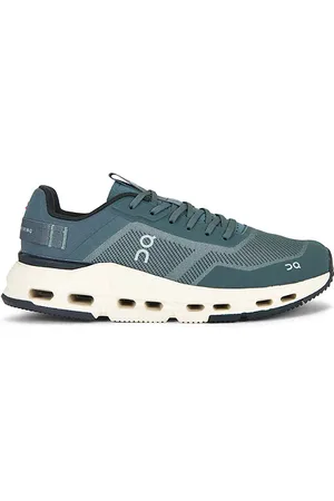 On Running Zapatillas deportivas cloudnova en color verde talla 10 en - Green. Talla 10 (también en 10.5, 11, 11.5, 13, 7.5, 8.5, 9).