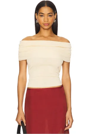 ASTR Top con hombros descubiertos top en color neutral talla L en - Neutral. Talla L (también en M, S, XS).
