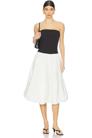 Steve Madden Vestido midi oliver en color negro, blanco talla L en - Black,White. Talla L (también en M, S, XL, XS).