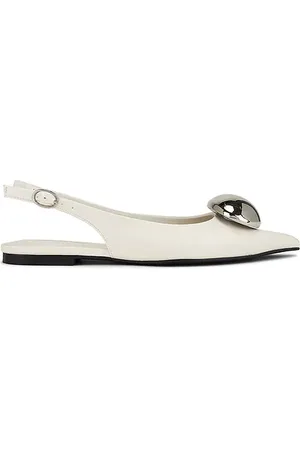 Jeffrey Campbell Tactful flats en color crema talla 10 en - Cream. Talla 10 (también en 6, 6.5, 7, 8, 8.5, 9).
