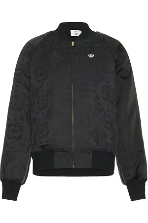 adidas Sudadera tipo deportiva pullover en color talla L en - Black. Talla L (también en M, S, XL).