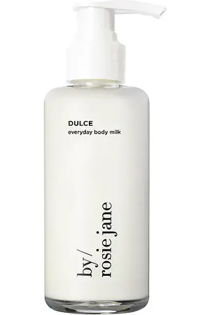 By Rosie Jane Leche corporal dulce body milk en color belleza: na talla all en N/A - Beauty: NA. Talla all.