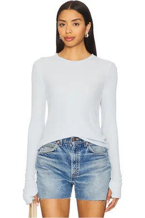 Michael Lauren Axl crop fitted top en color bebe azul talla L en - Baby Blue. Talla L (también en M, S, XS).