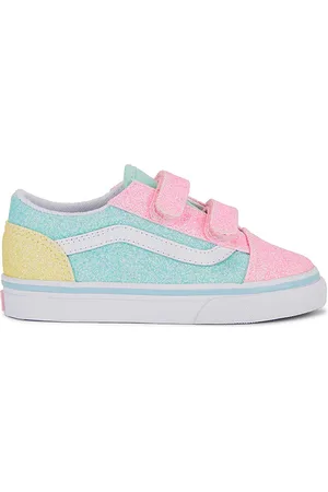 Vans Niño pequeño old skool v en color rosado talla 10 en - Pink. Talla 10 (también en 7, 7.5, 8, 8.5, 9, 9.5).