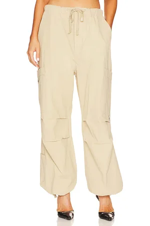 BY.DYLN Pantalones lexi en color bronce talla L en - Tan. Talla L (también en M).
