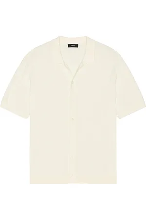 THEORY Camisa manga corta cairn en color crema talla M en - Cream. Talla M (también en S, XL/1X, XXL/2X).