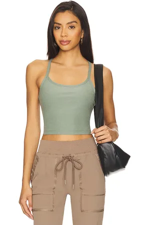 Beyond Yoga Top sin mangas space dye en color verde salvia talla L en - Sage. Talla L (también en M, S, XS).