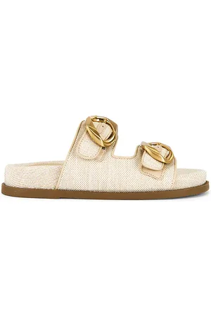 Schutz Sandalia olga sporty en color ivory talla 6.5 en - Ivory. Talla 6.5 (también en 7, 7.5, 8, 8.5, 9, 9.5).