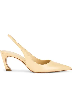 Schutz Bomba lexi sling en color crema talla 10 en - Cream. Talla 10 (también en 11, 5.5, 7, 7.5, 8, 8.5, 9, 9.5).