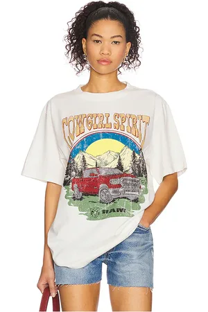 Philcos Camiseta boxy ram cowgirl spirit en color crema talla L en - Cream. Talla L (también en M, S, XL/1X).