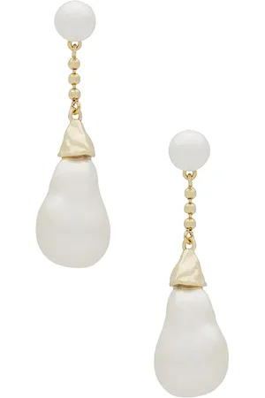 WeWoreWhat Pendientes largos pearl en color oro metálico talla all en - Metallic Gold. Talla all.