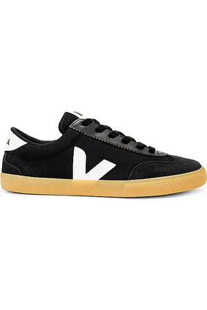 Veja Zapatilla deportiva volley en color negro talla 40 en Black White & Natural - Black. Talla 40 (también en 41, 42, 43, 44, 45).