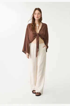 Stradivarius Blusa fluida nudo 24