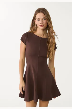 Stradivarius Vestido punto roma manga corta 30