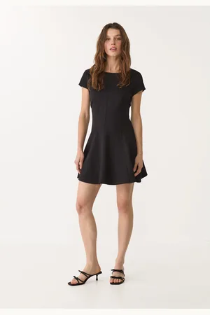 Stradivarius Vestido punto roma manga corta 30