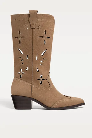 Stradivarius Botas cowboy troqueladas 24½