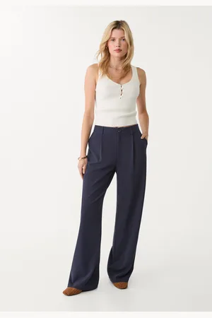 Stradivarius Pantalón de vestir recto 22