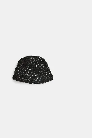 Stradivarius Gorro casquete lentejuelas OS