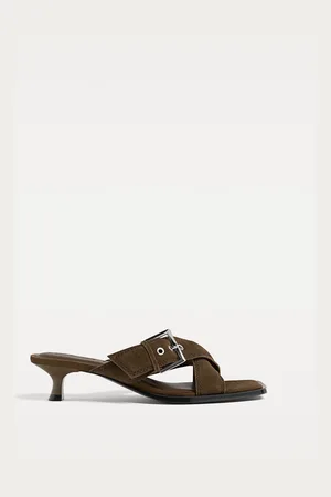 Stradivarius Sandalias tiras cruzadas serraje 23½