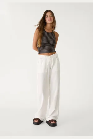 Stradivarius Pantalón bolsillo con lino 26