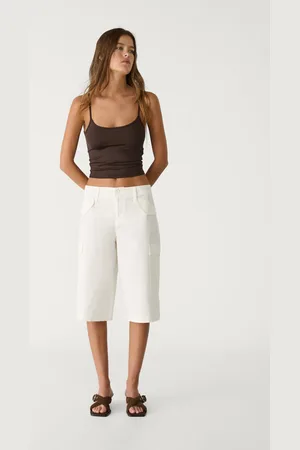 Stradivarius Bermuda cargo bolsillos 22