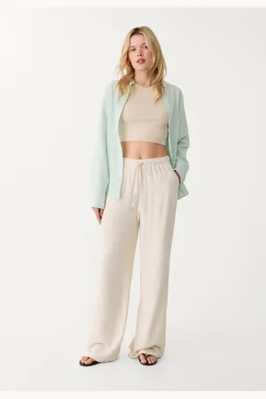 Stradivarius Camisa con lino 24