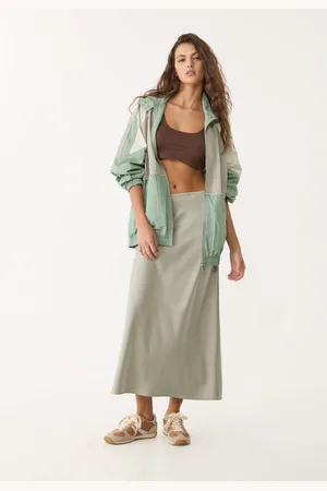 Stradivarius Falda midi satinada 30
