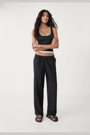 Stradivarius Pantalón wide leg 28