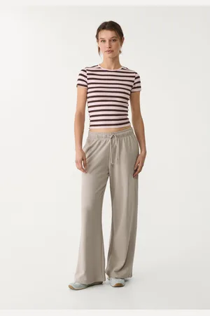Stradivarius Pantalón jogger wide leg 24
