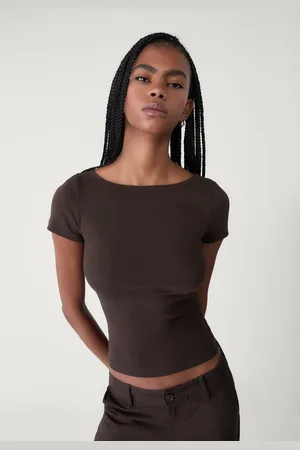 Stradivarius Camiseta cuello barca 30
