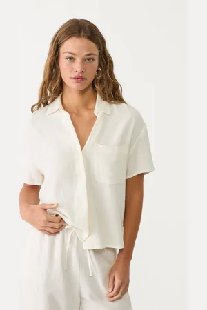Stradivarius Camisa manga corta con lino 24