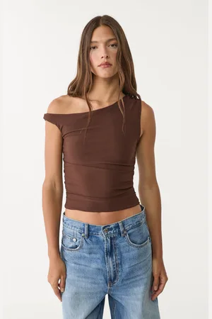 Stradivarius Camiseta corta asimétrica frunce 28