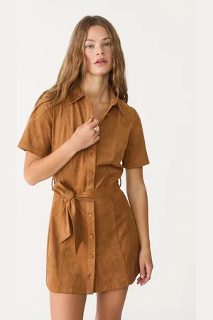 Stradivarius Vestido camisero corto efecto ante 30