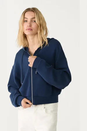 Stradivarius Chaqueta con capucha tacto suave 30
