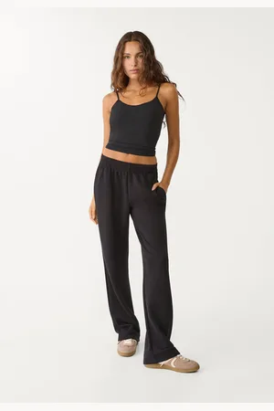 Stradivarius Pantalón straight tacto suave 24
