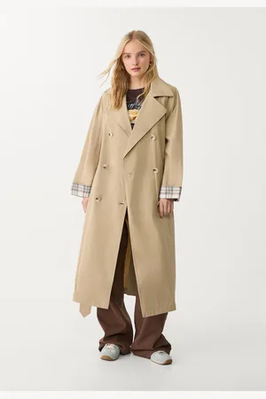 Stradivarius Trench largo vuelta cuadros 28