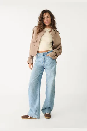 Stradivarius Jeans straight fit brillos 26