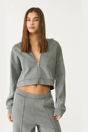 Stradivarius Sudadera capucha bolsillos 26