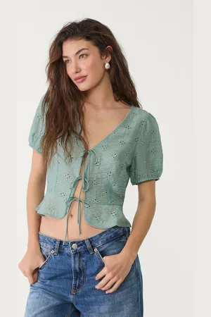 Stradivarius Blusa fluida nudos bordada 28