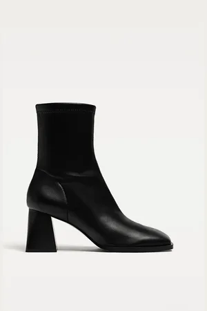 Stradivarius Botines tacón medio stretch 25½