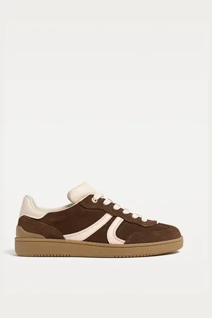 Stradivarius Zapatillas casual piel 26