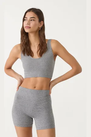 Stradivarius Shorts básico seamless 24