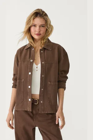 Stradivarius Cazadora sarga bolsillos 24