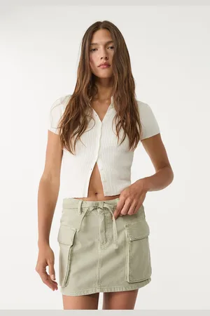 Stradivarius D66 Falda mini cargo 22