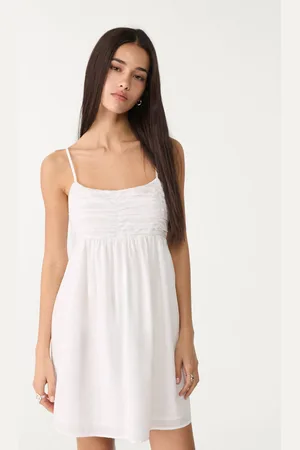 Stradivarius Vestido fluido corto frunce 26